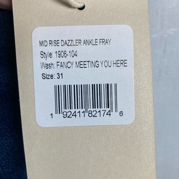 NWT MOTHER The Mid Rise Dazzler Ankle Fray Jeans Fancy Meeting You Here Wash 31 - Picture 7 of 15